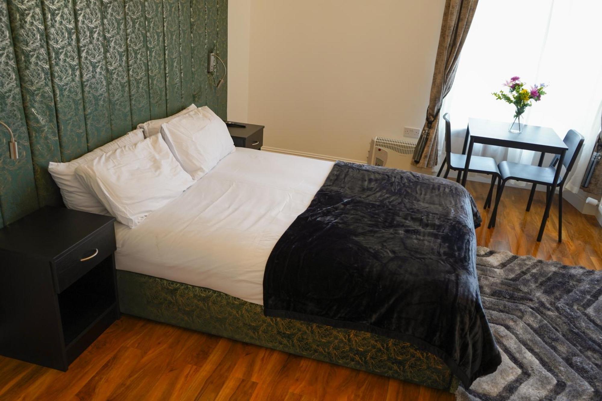 Novana Aparthotel Glasgow Kamer foto