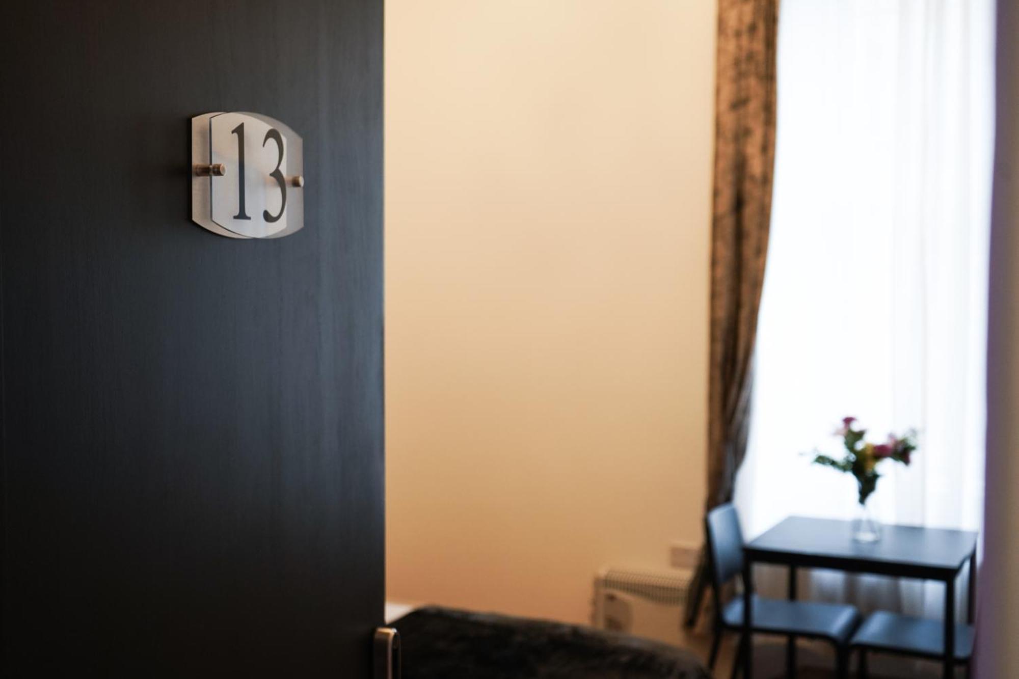 Novana Aparthotel Glasgow Kamer foto